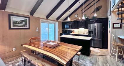 Spacious 4bd 2ba condo- near Sugar's Golf and Tennis