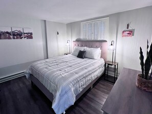 1 quarto, acesso à internet, roupa de cama
