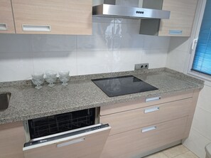 Fridge, microwave, oven, dishwasher