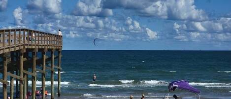 Condo, 2 habitaciones | Playa | Playa en los alrededores