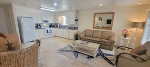 Condo, 2 Bedrooms | Living area