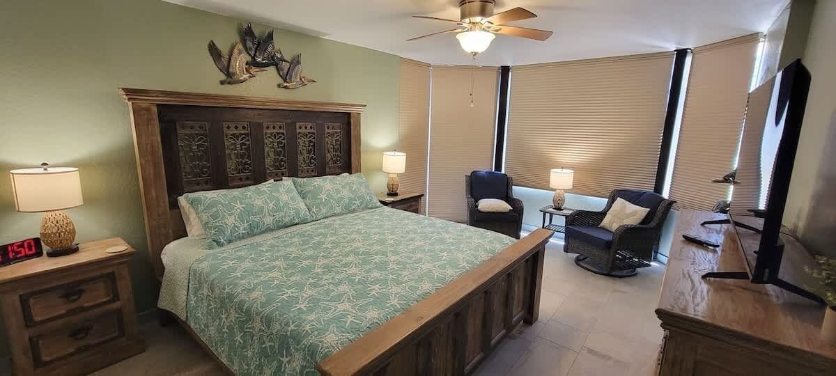 Apartment, 2 Bedrooms | 2 bedrooms, iron/ironing board, free WiFi