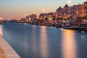 Marina - Sweet Home FCO Airport  (Isola Sacra)