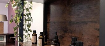 Gîte between Nancy and Metz in an old 16th-century house with shops