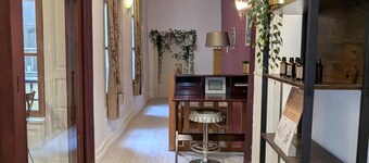 Gîte between Nancy and Metz in an old 16th-century house with shops