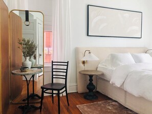 2 soverom, strykejern/-brett, reiseseng for barn og wi-fi (inkludert)