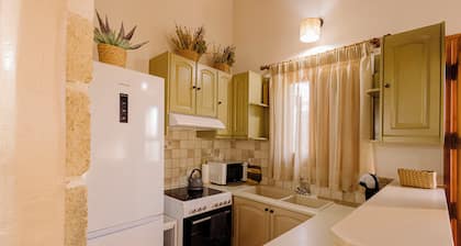 Come for the peace, stay for the feeling - cozy cottage near wineries & nature