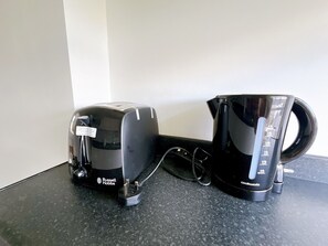 Kaffee und/oder Kaffeemaschine