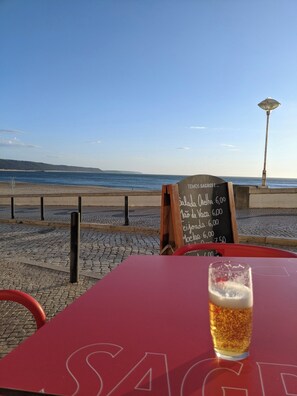 Outdoor dining - Charming Converted Rural Farmhouse Steps Away From Beautiful Nazaré Beach (Quinta Nova, Famalicao, Portugal)