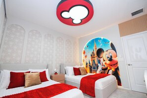 6 bedrooms, iron/ironing board, WiFi, bed sheets