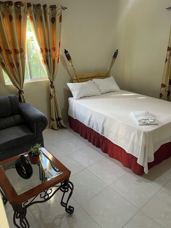 3 bedrooms, iron/ironing board, WiFi