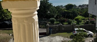 Charming 3-bedroom B&B with AC, WiFi in St Andrew, Jamaica