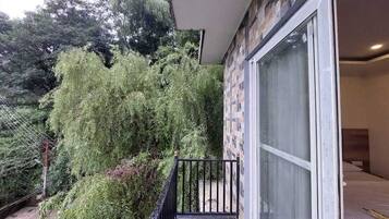 Classic Room, Balcony | Balcony