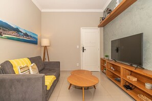 TV - Rj01 Loft 200m from the beach Posto 8 Arpoador (Rio de Janeiro)