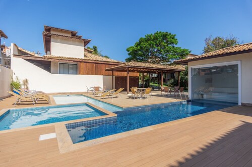 Bz33 House with 4 suites and barbecue, Geribá