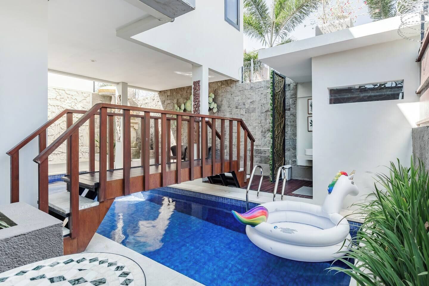 Luxury-Zimmer, Terrasse, Poolblick (Two Bedroom Villa Pool View) | Champagner-Service