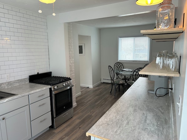 Private kitchen - Charming 2-bedroom apartment in wonderful Marshfield Across from the Ocean (Marshfield)