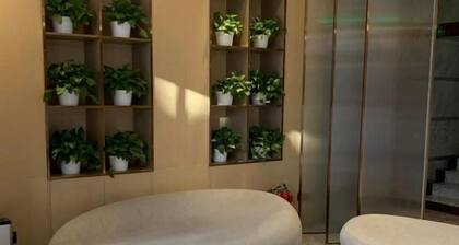 Galaxy Hotel (Beijing Wukesong Wanshou Road Subway Station Branch)