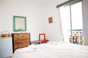 Classic Double Room, Sea View | Free WiFi
