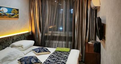 Yichun Hongmeiqi Express Hotel