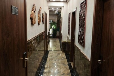 Yichun Hongmeiqi Express Hotel