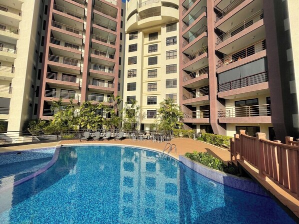 Pool - New 4 star apartment in prime location (2025), Just a few steps away from Bars, Restaurants, Shoppin... (Pampatar)