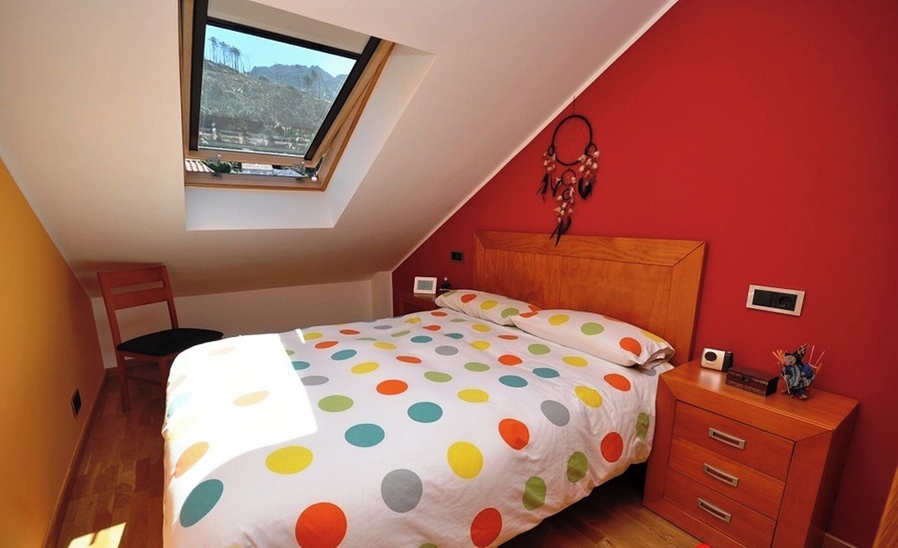 3 chambres, fer et planche à repasser, Wi-Fi, draps fournis