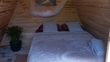 1 habitación, wifi y ropa de cama