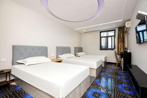 Shanghai Qitian Choice Hotel