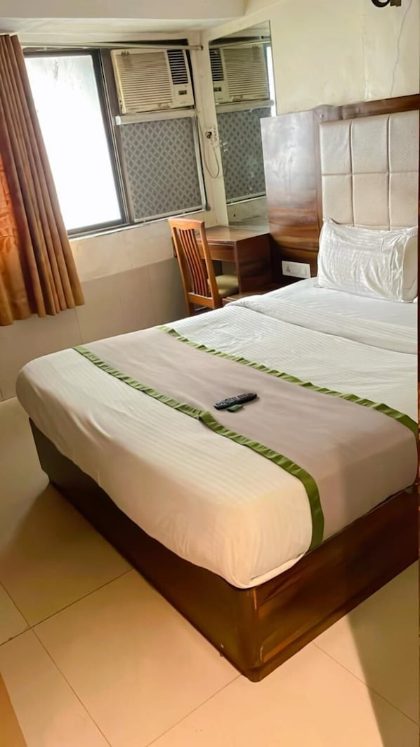 Deluxe Double Room | Free WiFi