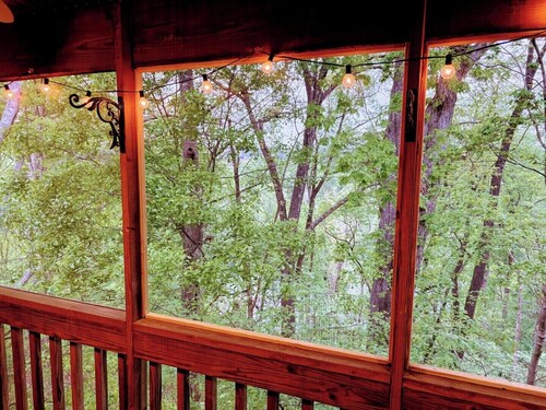 Stylish Updated Retreat Overlooking the Saluda River