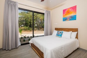 3 bedrooms, travel cot, WiFi, bed sheets