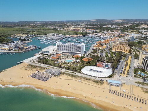 Modern retreat near the Marina in Vilamoura