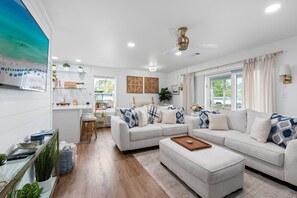 Smart TV, libri, stampante