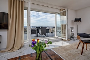 Living area - Koblenz Rhine View Penthouse (Vallendar)
