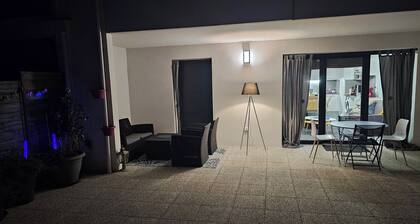 Apartment with large terrace Bayonne