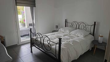 1 chambre, bureau, fer et planche Ă repasser, Wi-Fi gratuit