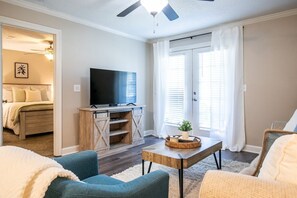 2 bedrooms - The Old Taylor Place,Cozy 2BR by Velvet Ditch Villas (Oxford)