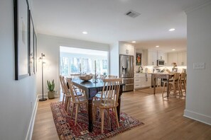 Dining - The 9th Street Luxe Retreat by Velvet Ditch Villas (Oxford)