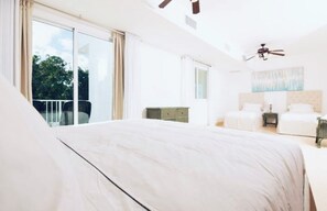Executive Penthouse, Balcony, Ocean View | 4 bedrooms, laptop workspace, blackout drapes, free WiFi - Blue Green (Sosúa)
