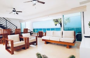 Loftsleilighet – executive, balkong, havutsikt | Oppholdsområde