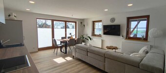 Vacation apartment Waldblick with pool and children's playground near the lake!