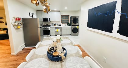 Urban Oasis - Stylish Getaway to NYC w/ Parking