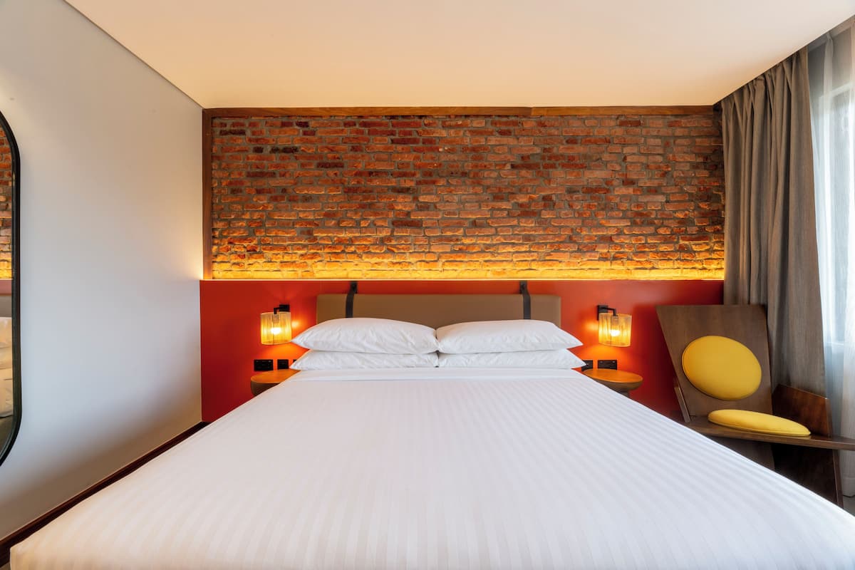 Minibar, in-room safe, desk, laptop workspace