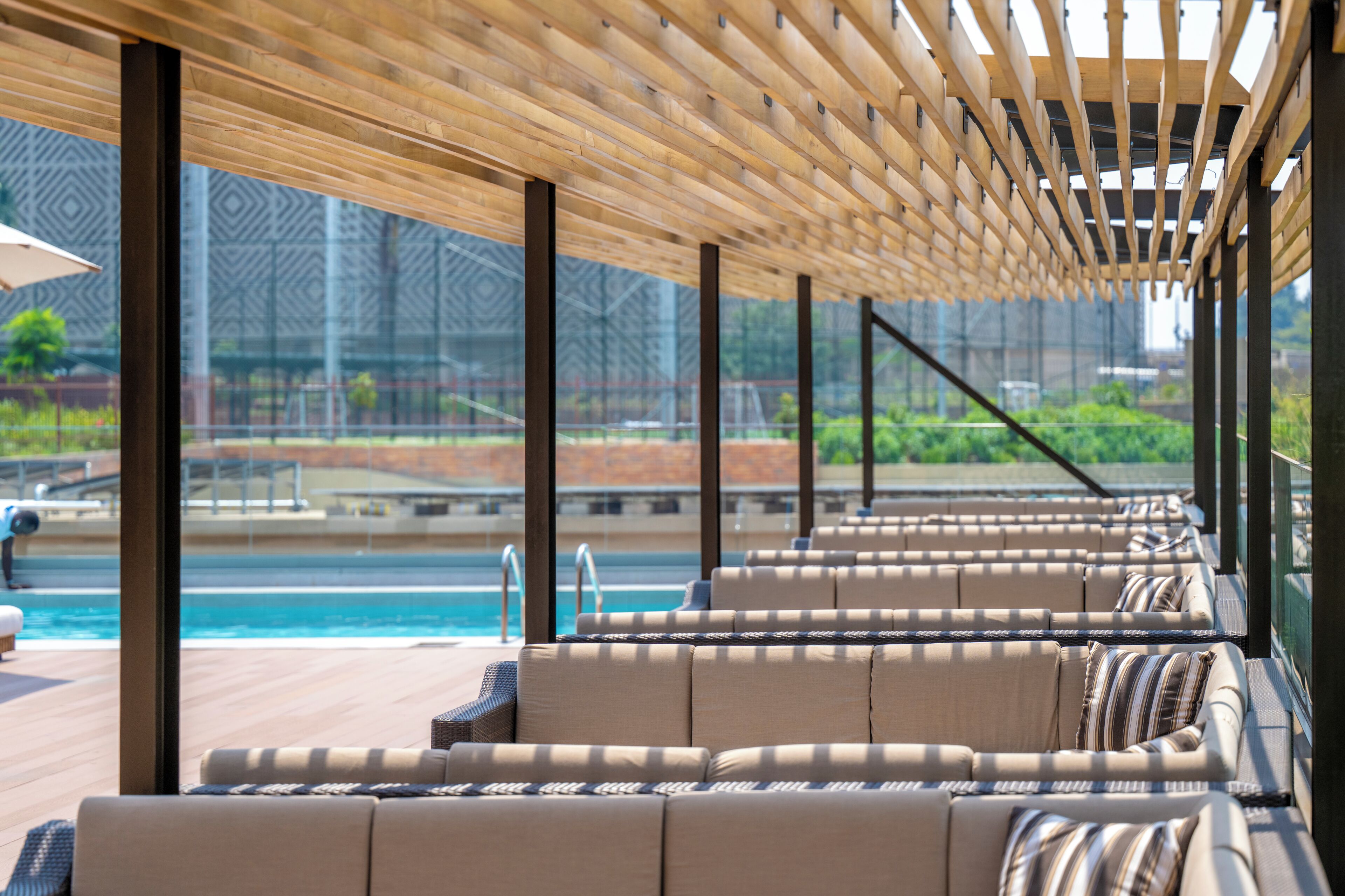 Bar junto a la piscina