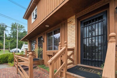 The Market Apts by Nest and Bloom - <br>Suite 1 (331)