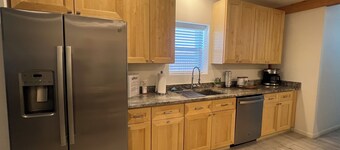 Cheerful Casa Grande•‿•Friendly-Wifi-Downtown