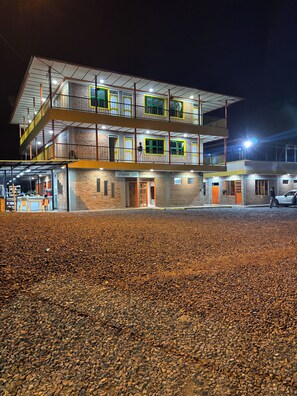 Front of property - Hotel casona la Divisa  (Santa Rosa de Cabal)