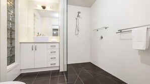 Shower, towels