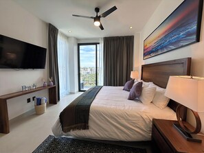 3 bedrooms, desk, iron/ironing board, free WiFi